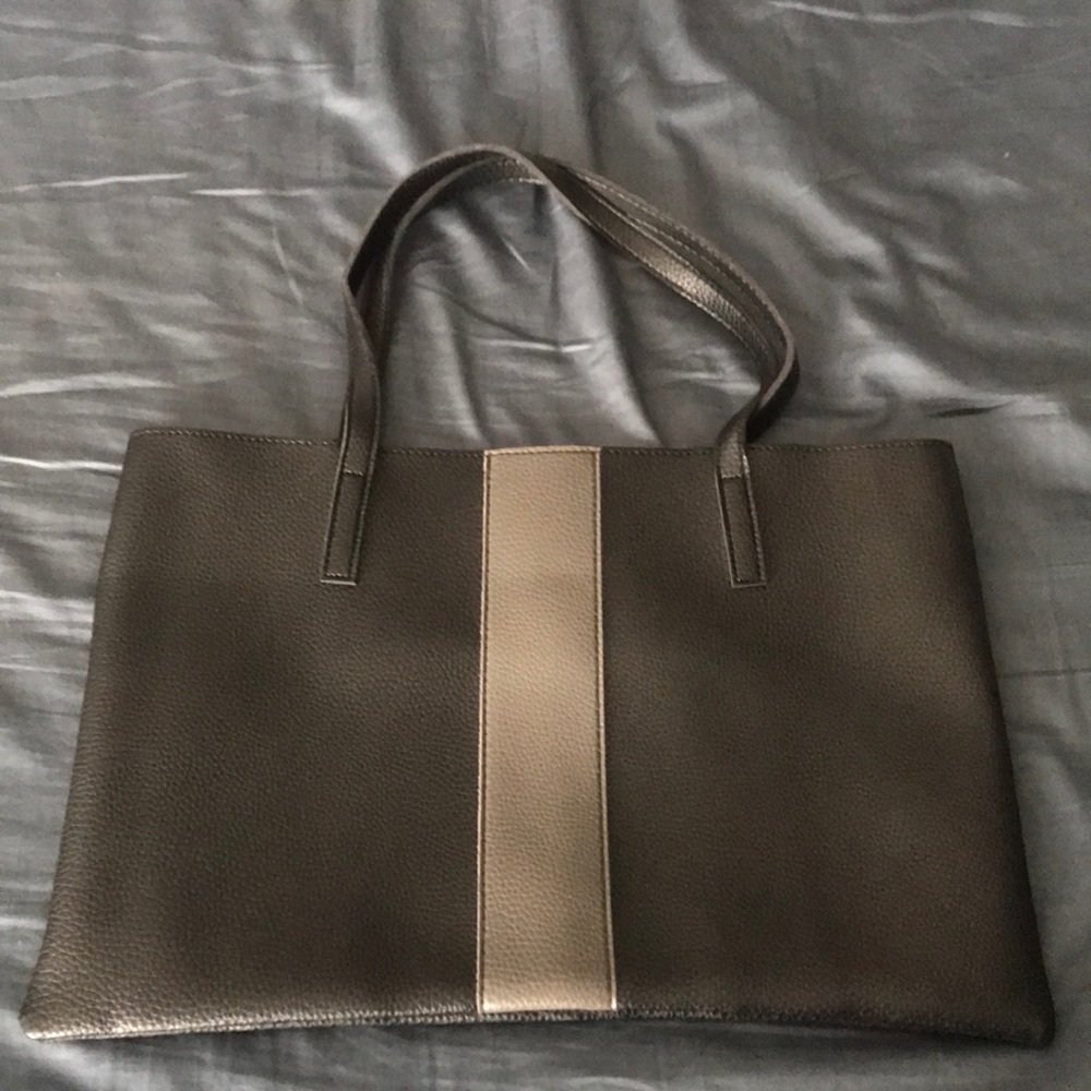 Vince Camuto tote
